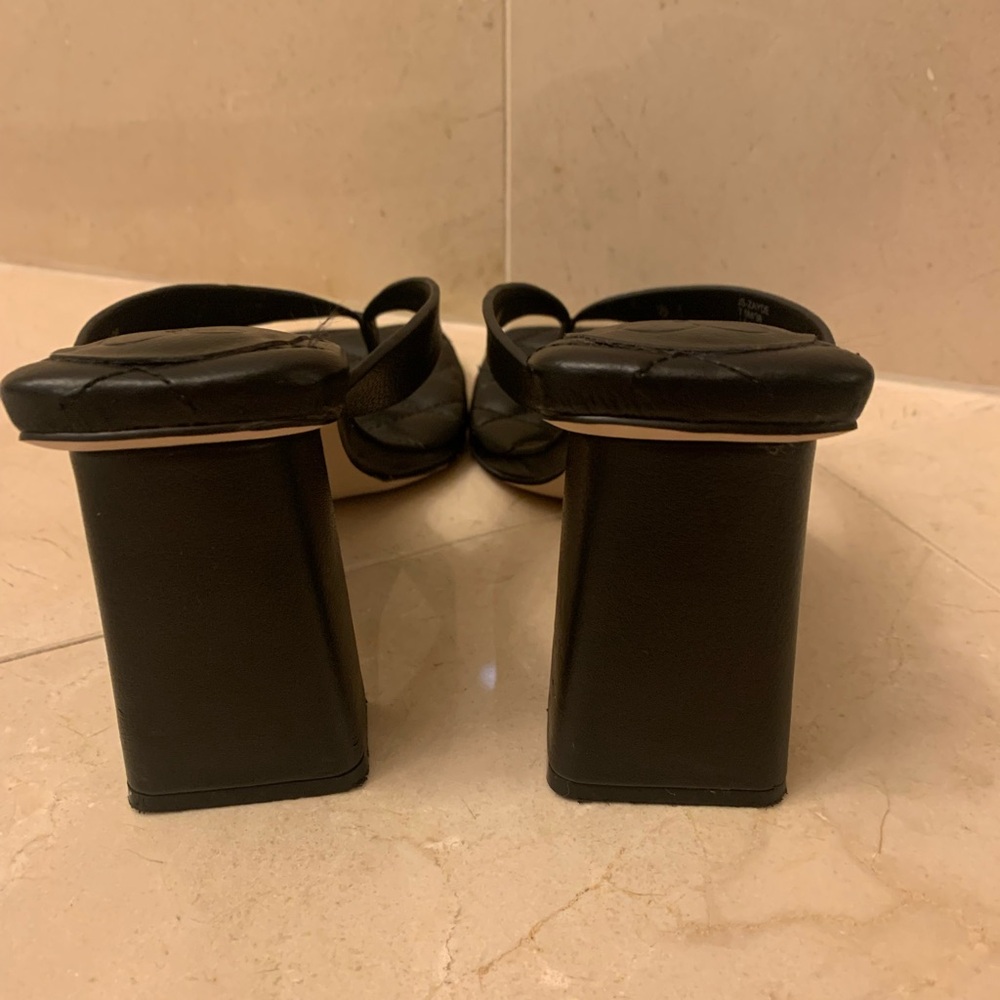 Jessica Simpson Black Quilted Square-Toe Thong Sandals - Picture 2 of 3